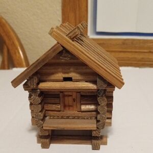 Rustic Wooden Cabin Decor